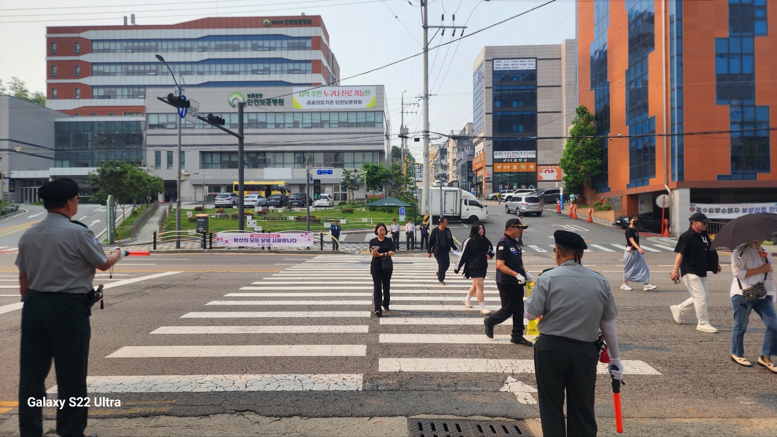 KakaoTalk_20250605_교통봉사1.jpg